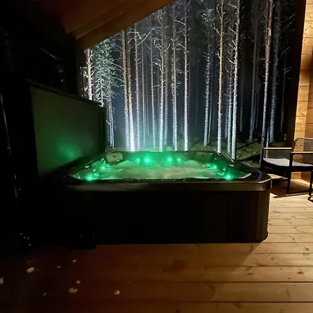 Huoneisto Tieva Levi, Ski-in, Ski-out With Private Hot Tub By Aavalevi Levi